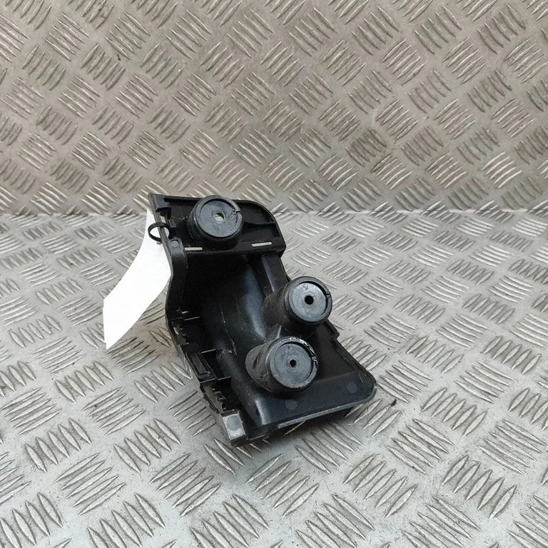 Rear bumper mounting bracket – Audi Q4 e-tron (2021-)