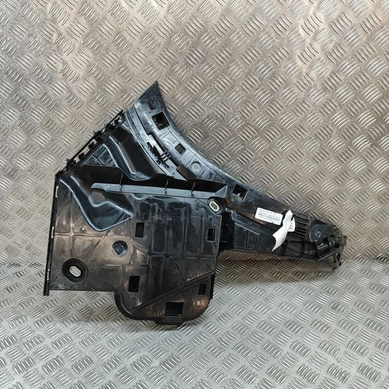 Rear bumper mounting bracket A1678802007