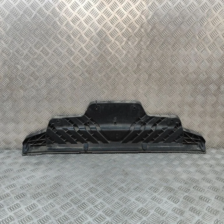 Tagumise kaitseraua kinnitusklamber – Audi Q7 4M (2015-)