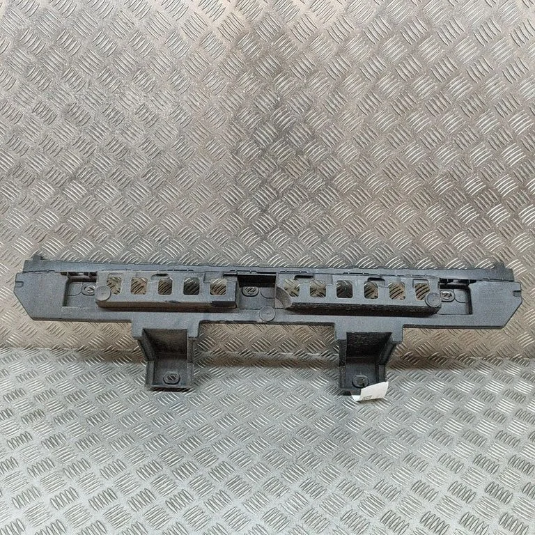 Aizmugurējā bufera turētājs 9826676480