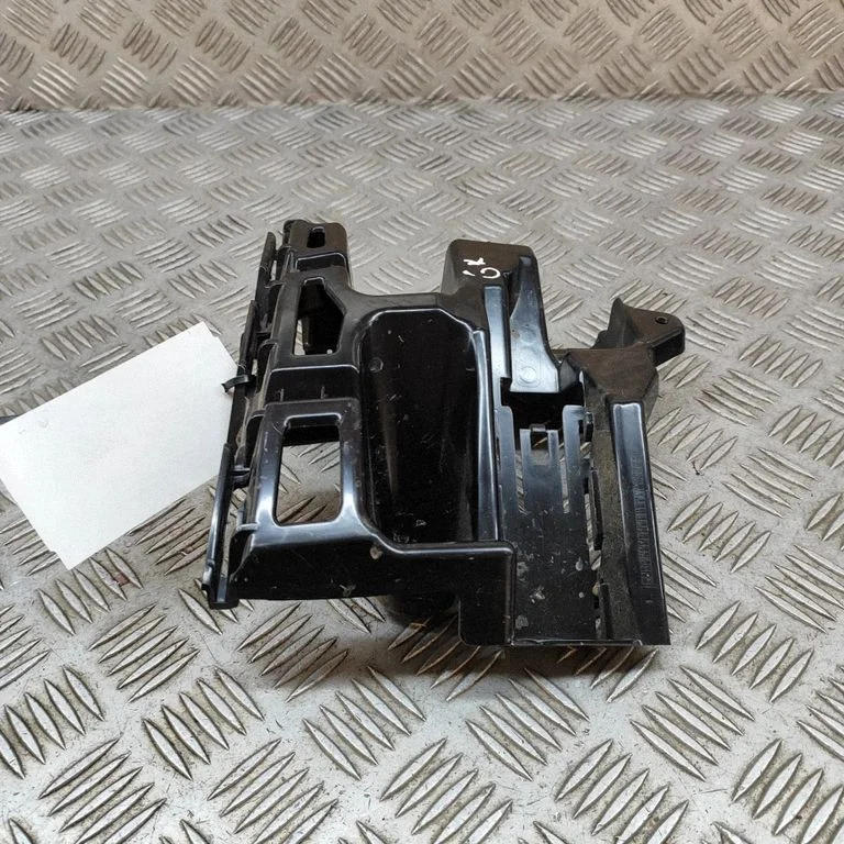 Aizmugurējā bufera turētājs 5LG807393A