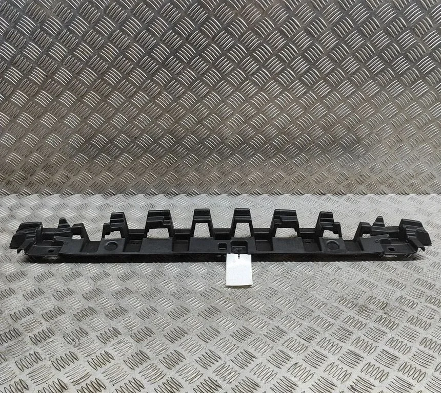 Rear bumper mounting bracket – Jaguar I-Pace (2018-)