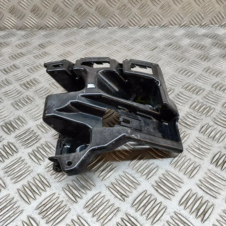 Aizmugurējā bufera turētājs 5LG807394A