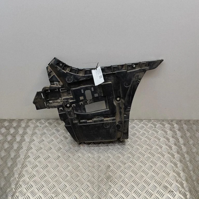 Tagumise kaitseraua kinnitusklamber – BMW 7-seeria G11 G12 (2015-2022)