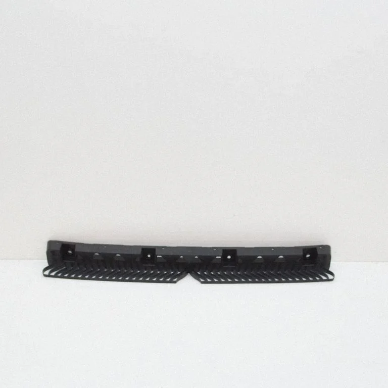 Rear bumper mounting bracket – Volkswagen e-Golf (2014-)