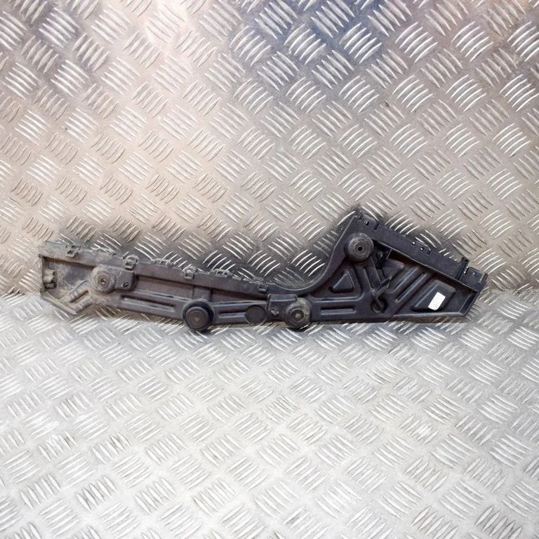 Aizmugurējā bufera turētājs 93451686