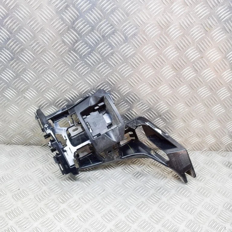 Rear bumper mounting bracket A1678804000