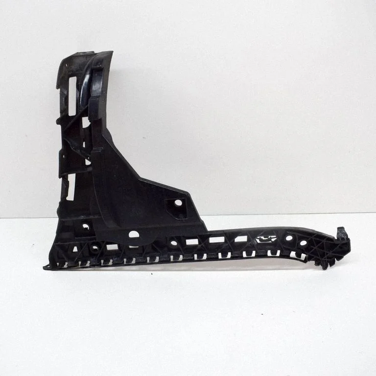 Rear bumper mounting bracket – Mercedes-Benz E-Class W213 (2016-)