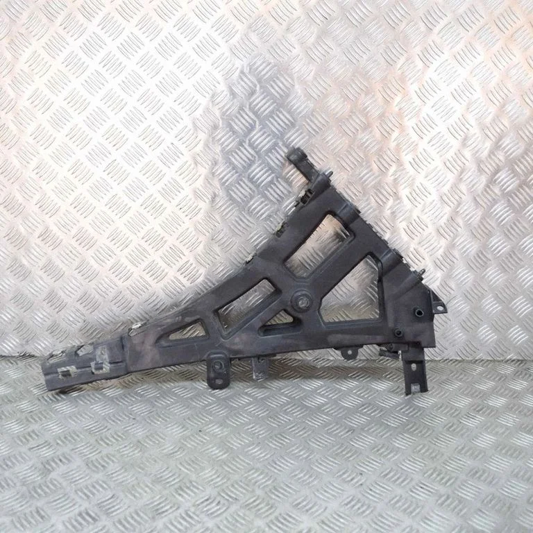 Aizmugurējā bufera turētājs HK8317B932AD