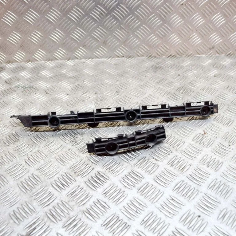 Aizmugurējā bufera turētājs 600755400D