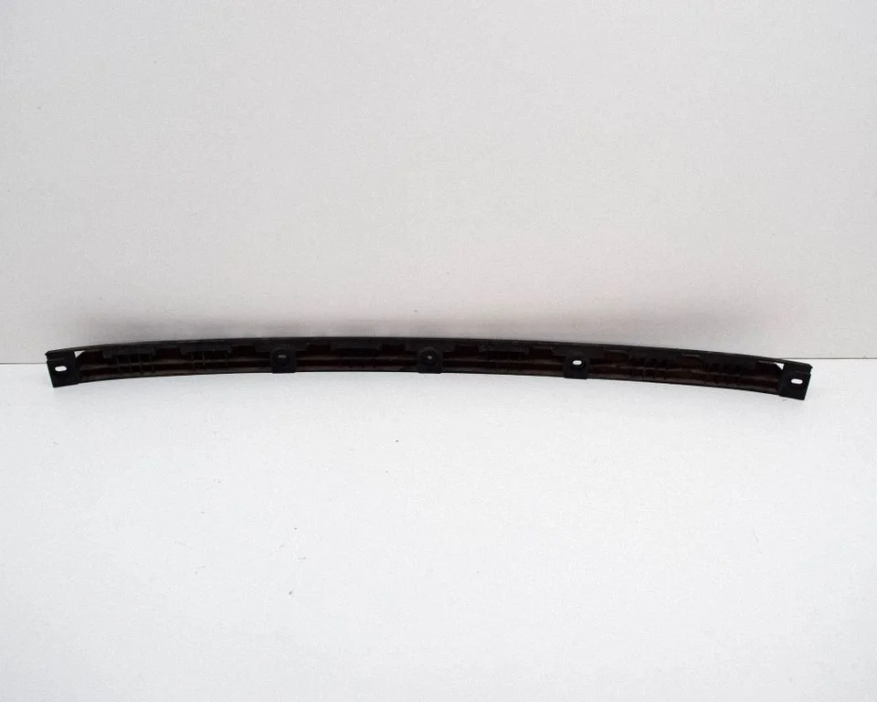 Rear bumper mounting bracket 103484400C