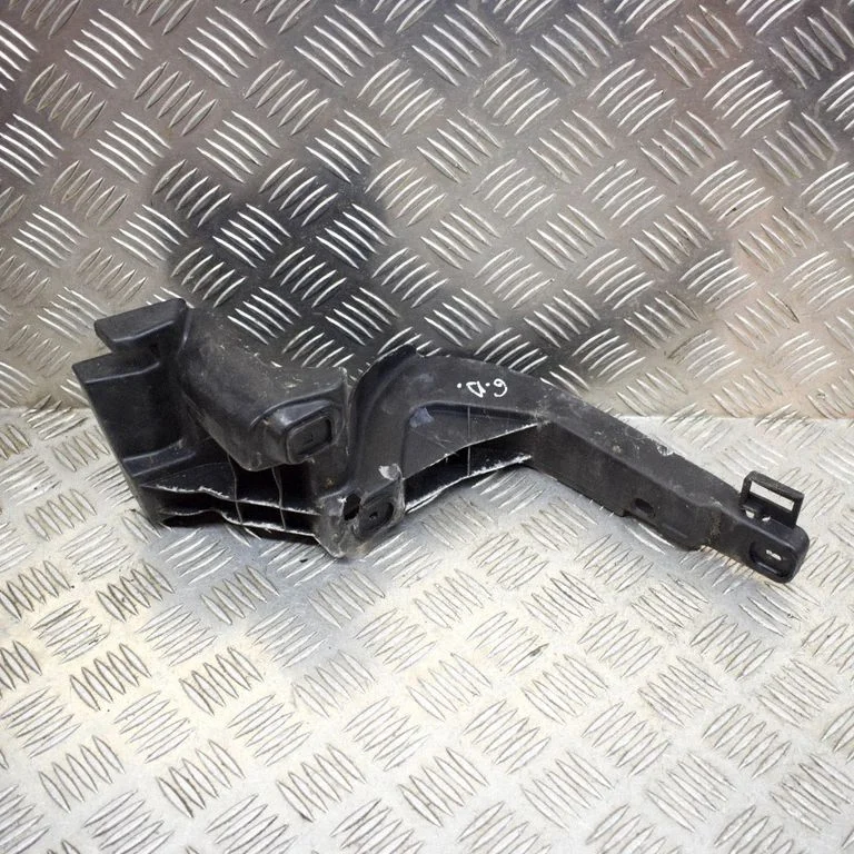 Aizmugurējā bufera turētājs – Saab 9-3 Ver2 (2003-2007)