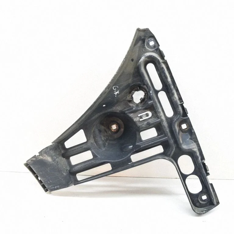 Rear bumper mounting bracket 7898293