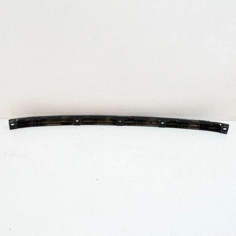 Rear bumper mounting bracket 103484400C