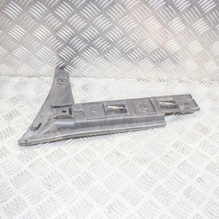 Aizmugurējā bufera turētājs 3D5807393