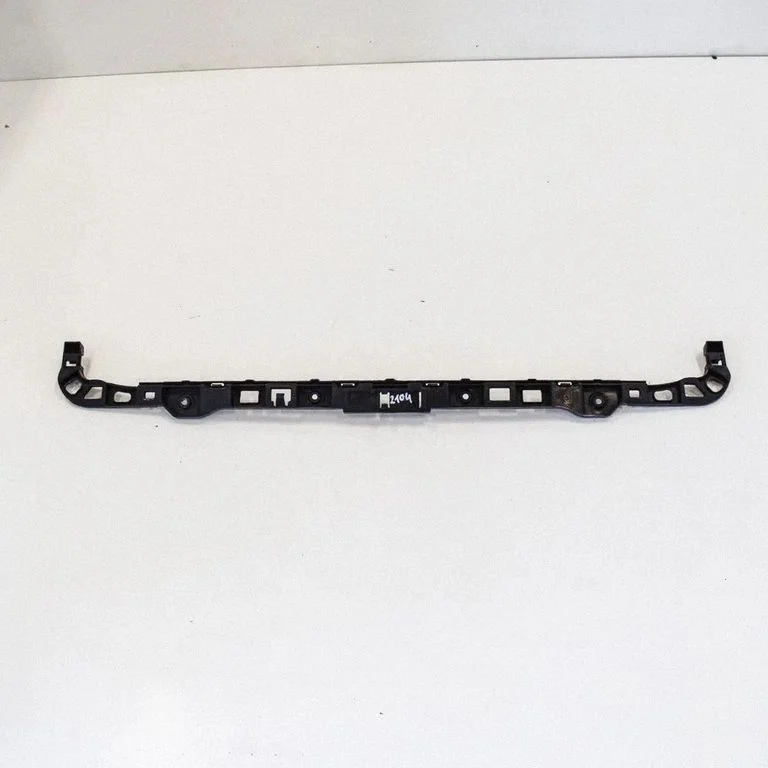 Rear bumper mounting bracket – Volkswagen Golf Plus (2005-2013)
