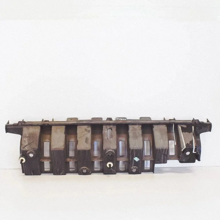 Rear bumper mounting bracket – Peugeot 3008 I (2008-2015)