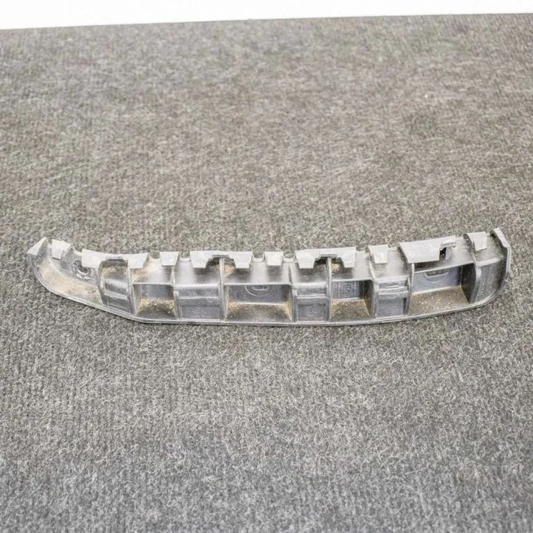Aizmugurējā bufera turētājs 5L6807393A