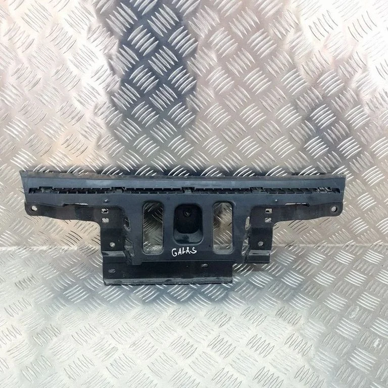 Aizmugurējā bufera turētājs 9813245980