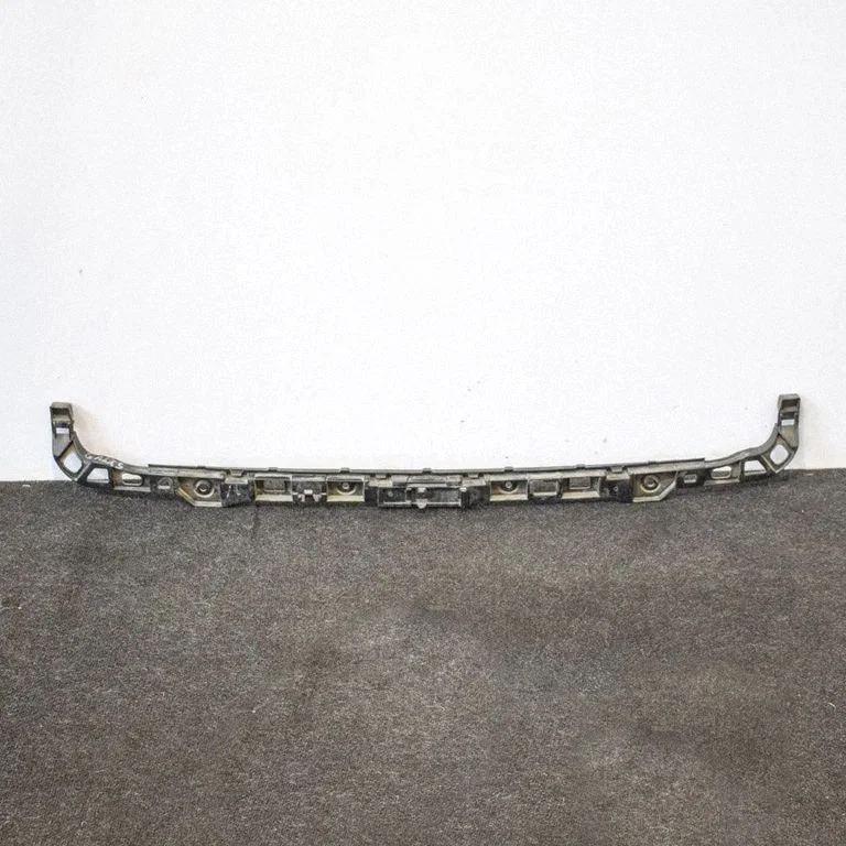 Rear bumper mounting bracket – Volkswagen Golf Plus (2005-2013)