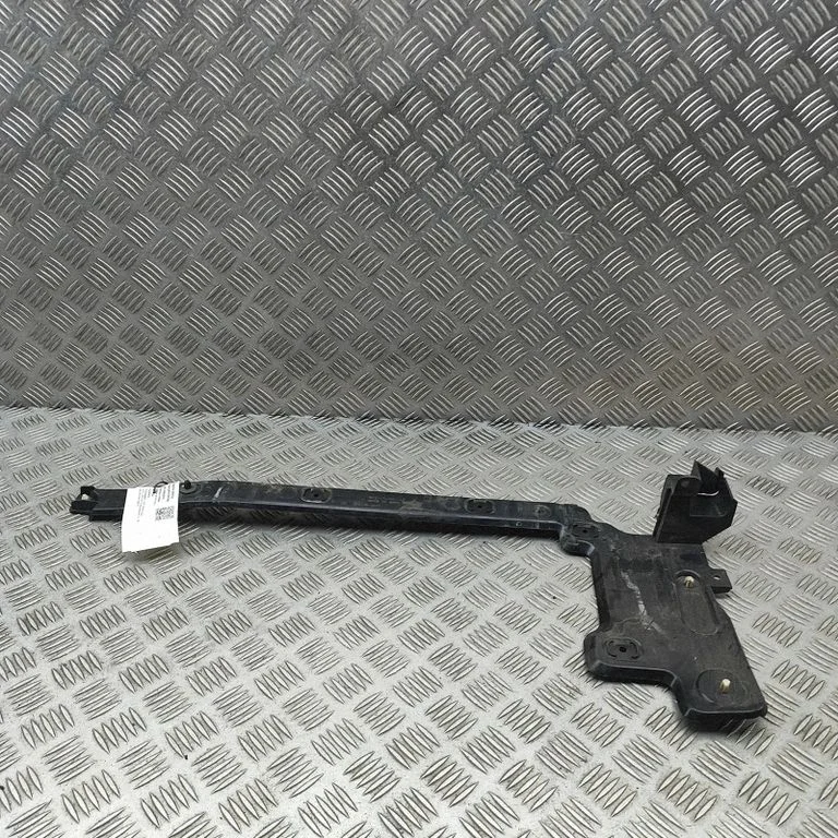Rear bumper mounting bracket BK3117A881AE