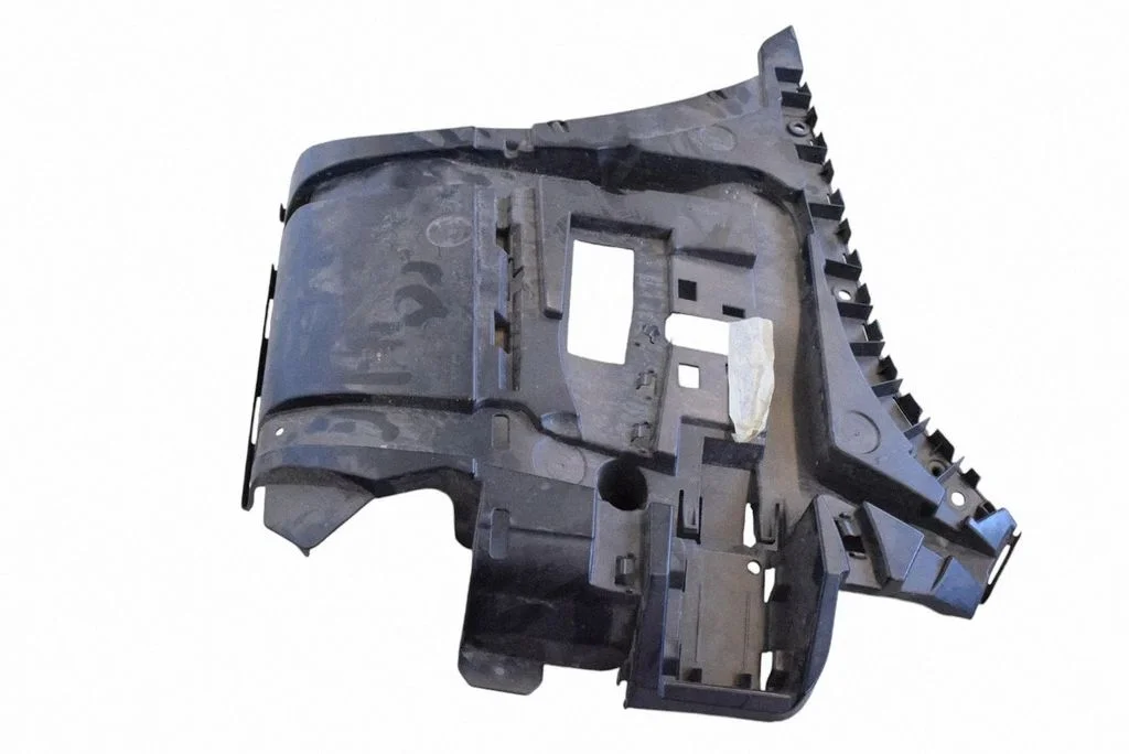 Tagumise kaitseraua kinnitusklamber – BMW 7-seeria G11 G12 (2015-2022)