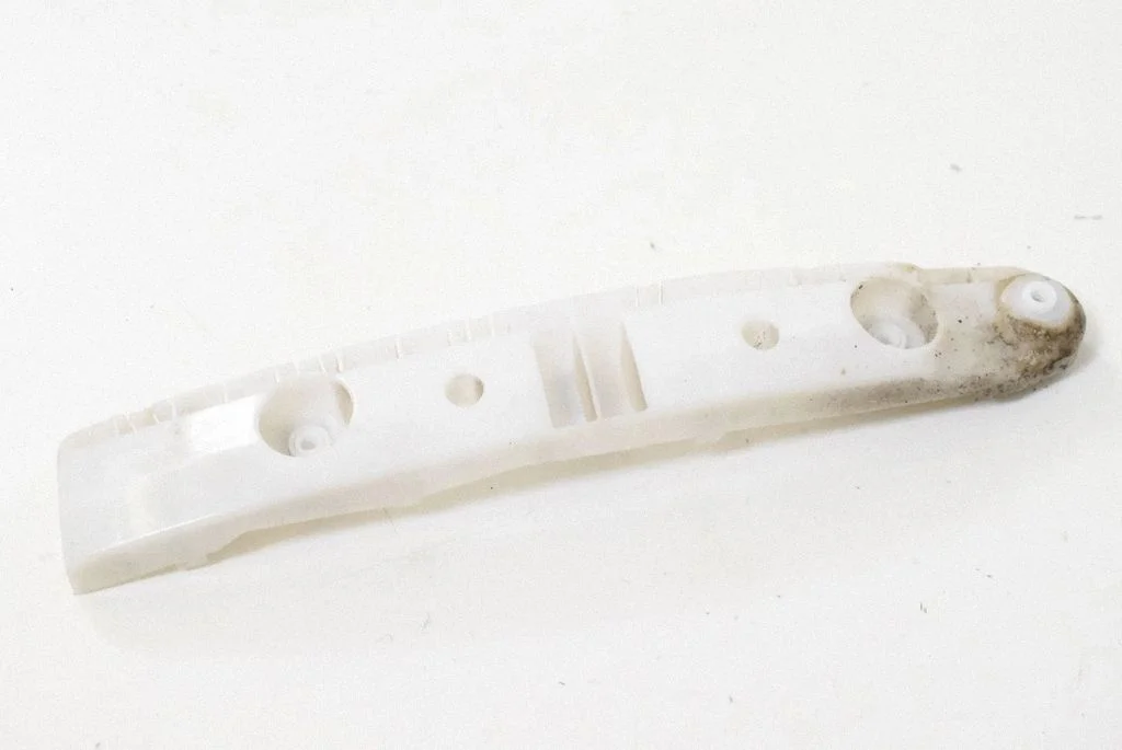 Aizmugurējā bufera turētājs 85228BA61A