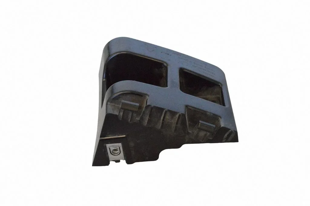 Rear bumper mounting bracket – Tesla Model Y (2020-)
