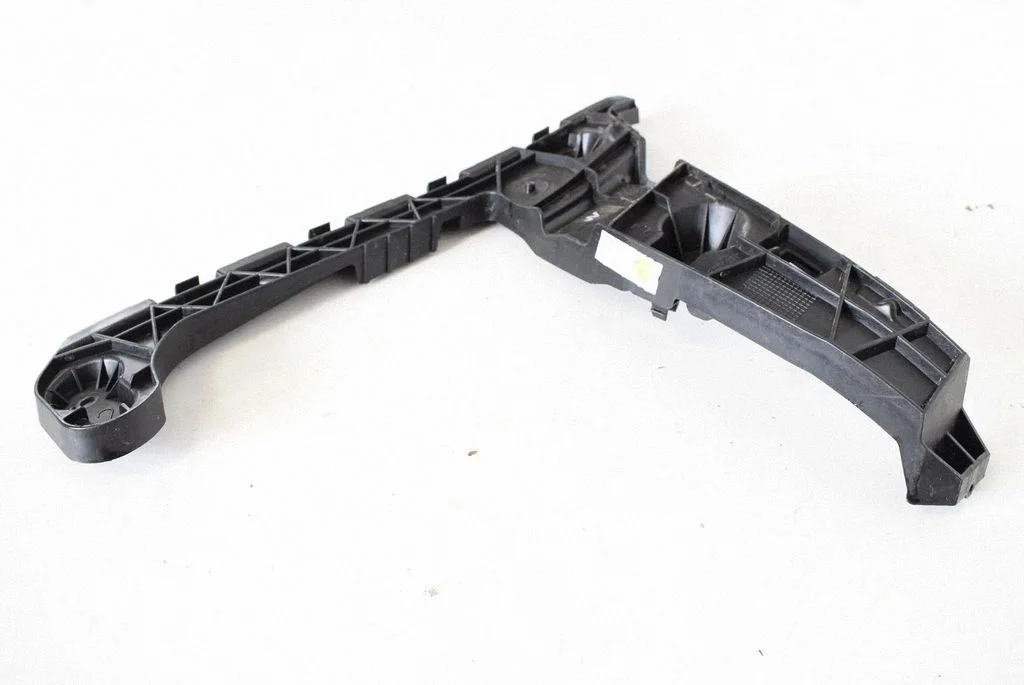 Rear bumper mounting bracket – Audi A4 Allroad B8 (2008-2016)