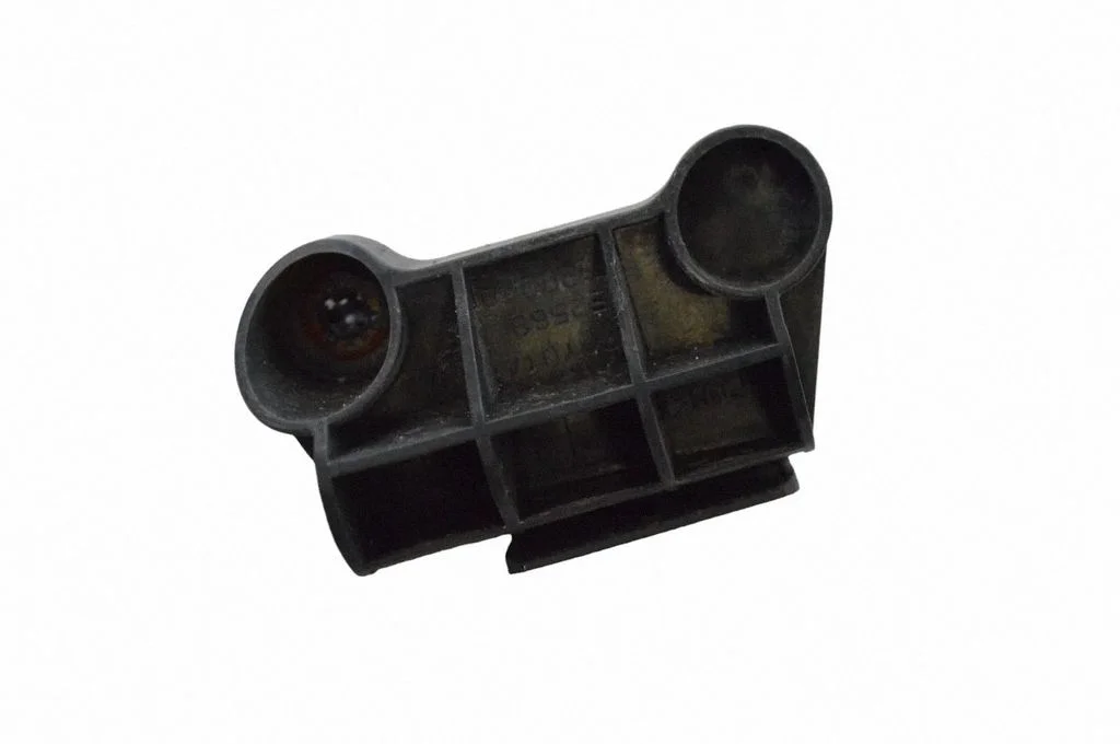 Rear bumper mounting bracket 5256330070