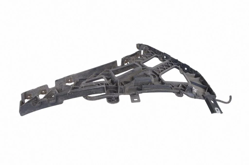 Rear bumper mounting bracket HK8317B933AD