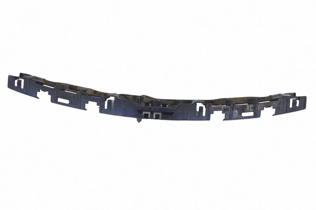 Rear bumper mounting bracket – Porsche Macan (95B) (2014-2018)