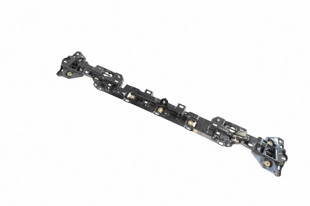 Rear bumper mounting bracket 32259055