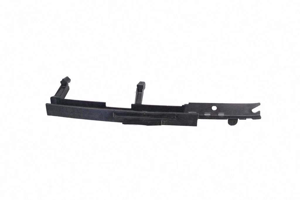 Rear bumper mounting bracket – Land Rover Range Rover Evoque L538 (2011-2018)