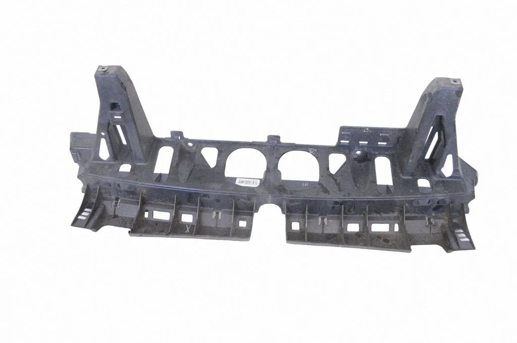 Tagumise kaitseraua kinnitusklamber – BMW X5M F85 (2014-2018)