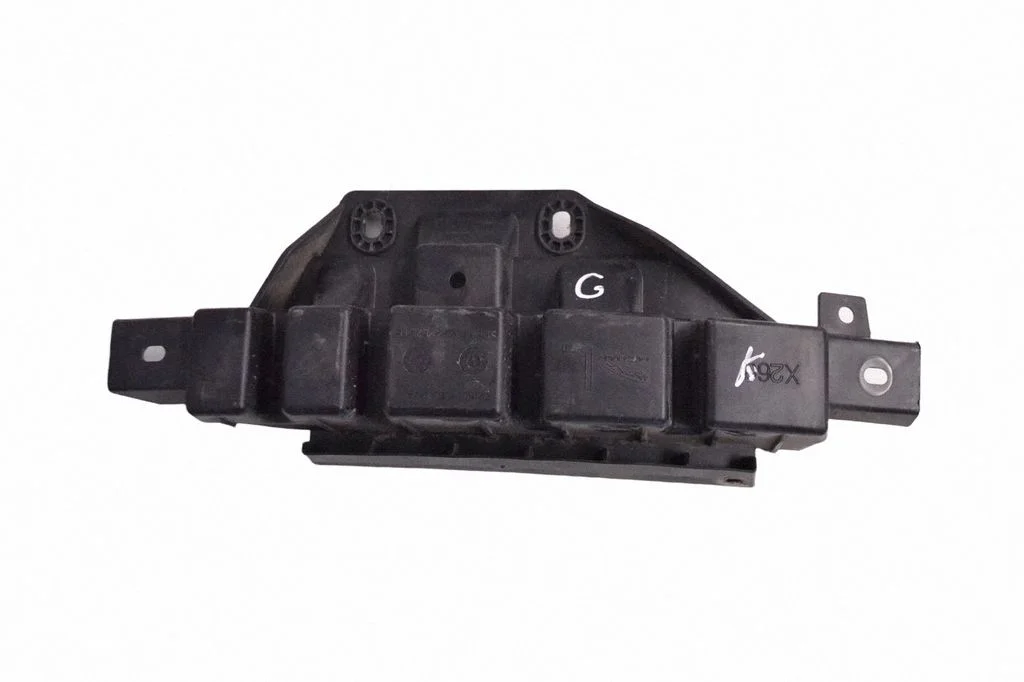 Rear bumper mounting bracket GX6317B931A