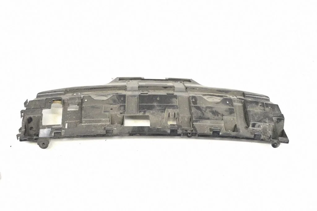 Aizmugurējā bufera turētājs – BMW 4. sērija F32 F33 (2013-2020)