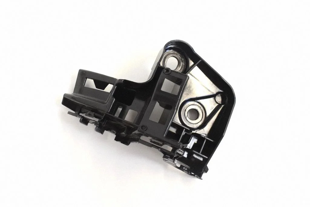 Rear bumper mounting bracket – Volkswagen Touareg III (2018-)