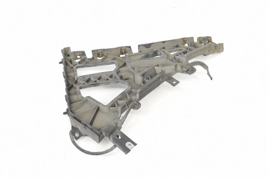 Rear bumper mounting bracket HK8317B930AE
