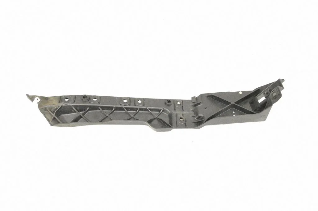 Rear bumper mounting bracket – Land Rover Range Rover Sport L494 (2013-)
