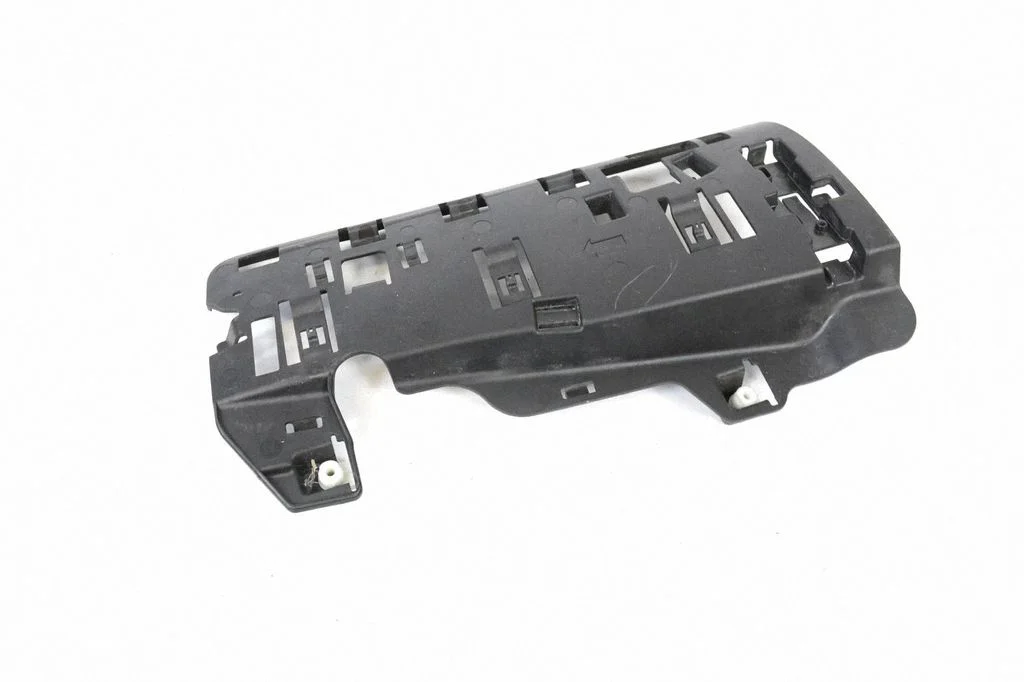 Aizmugurējā bufera turētājs GK6214E115AB