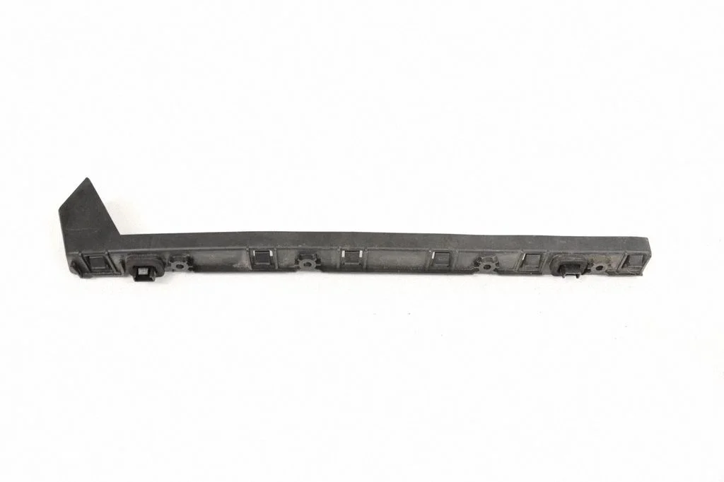 Rear bumper mounting bracket 52042927