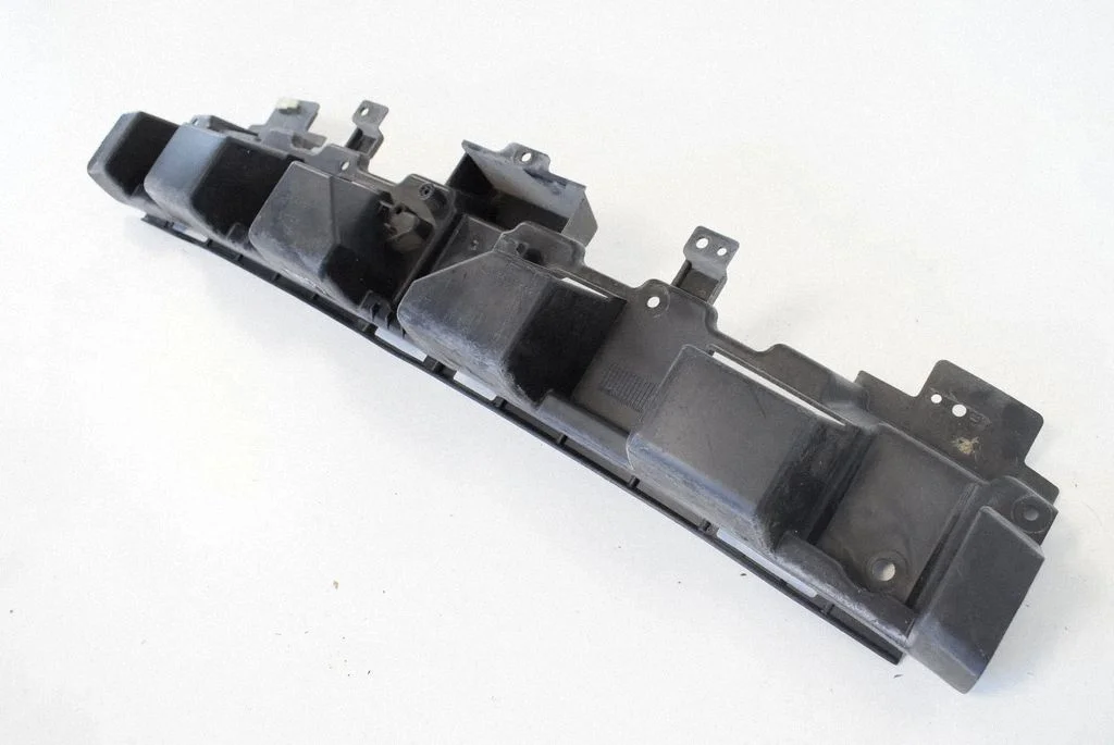 Aizmugurējā bufera turētājs 8X2317B861AE