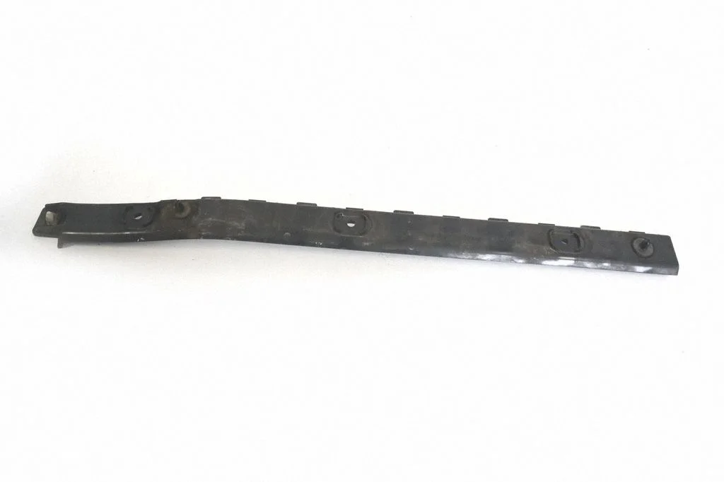 Aizmugurējā bufera turētājs BK3117A881BA
