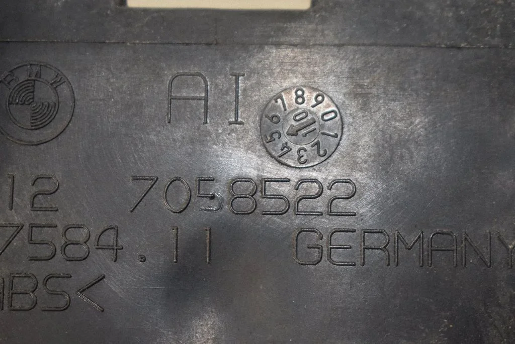 Aizmugurējā bufera turētājs 7058522