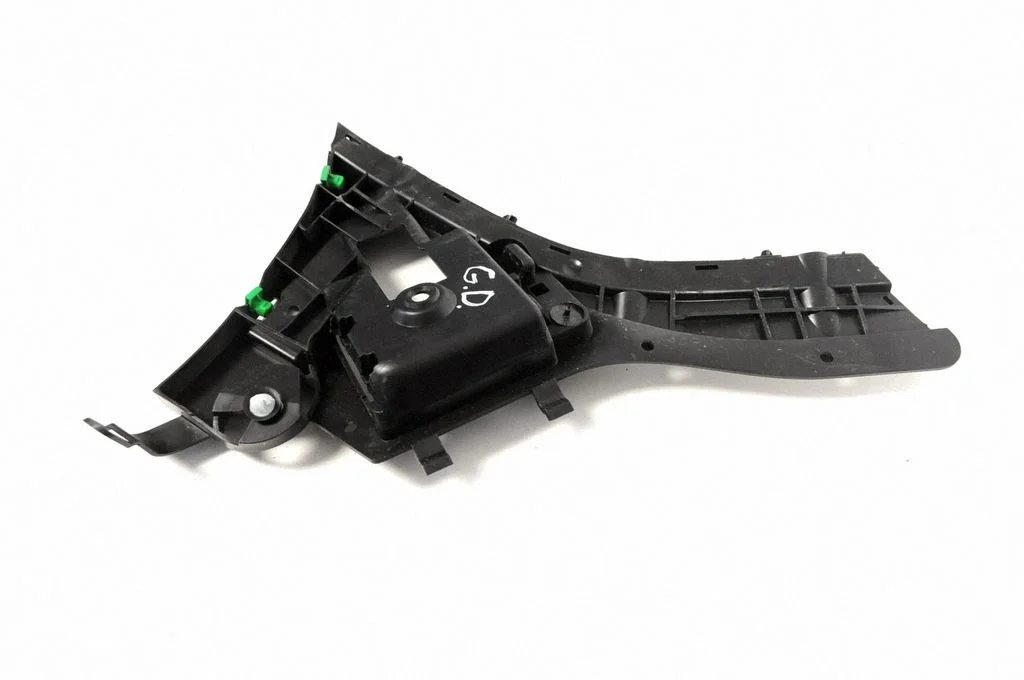 Rear bumper mounting bracket – Volvo XC60 (2014-2016)