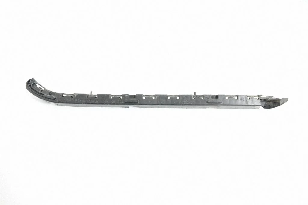 Aizmugurējā bufera turētājs – Mercedes-Benz CLS klase C218 X218 (2011-2017)