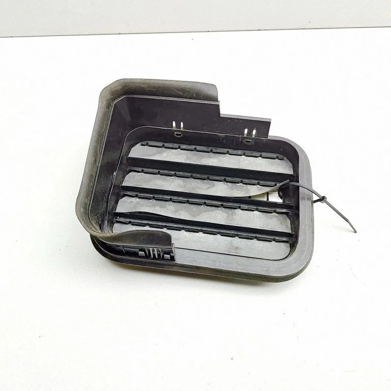 Ventilācijas režģis A2978309801