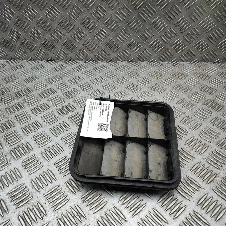 Ventilācijas režģis 4M0819181