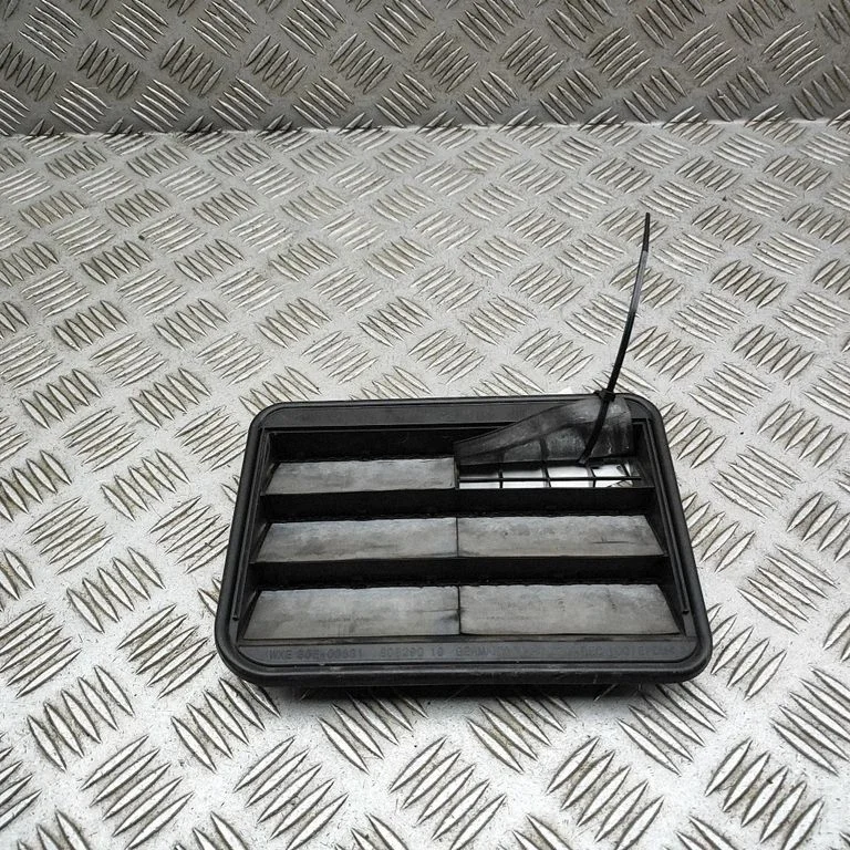 Ventilācijas režģis 9176945